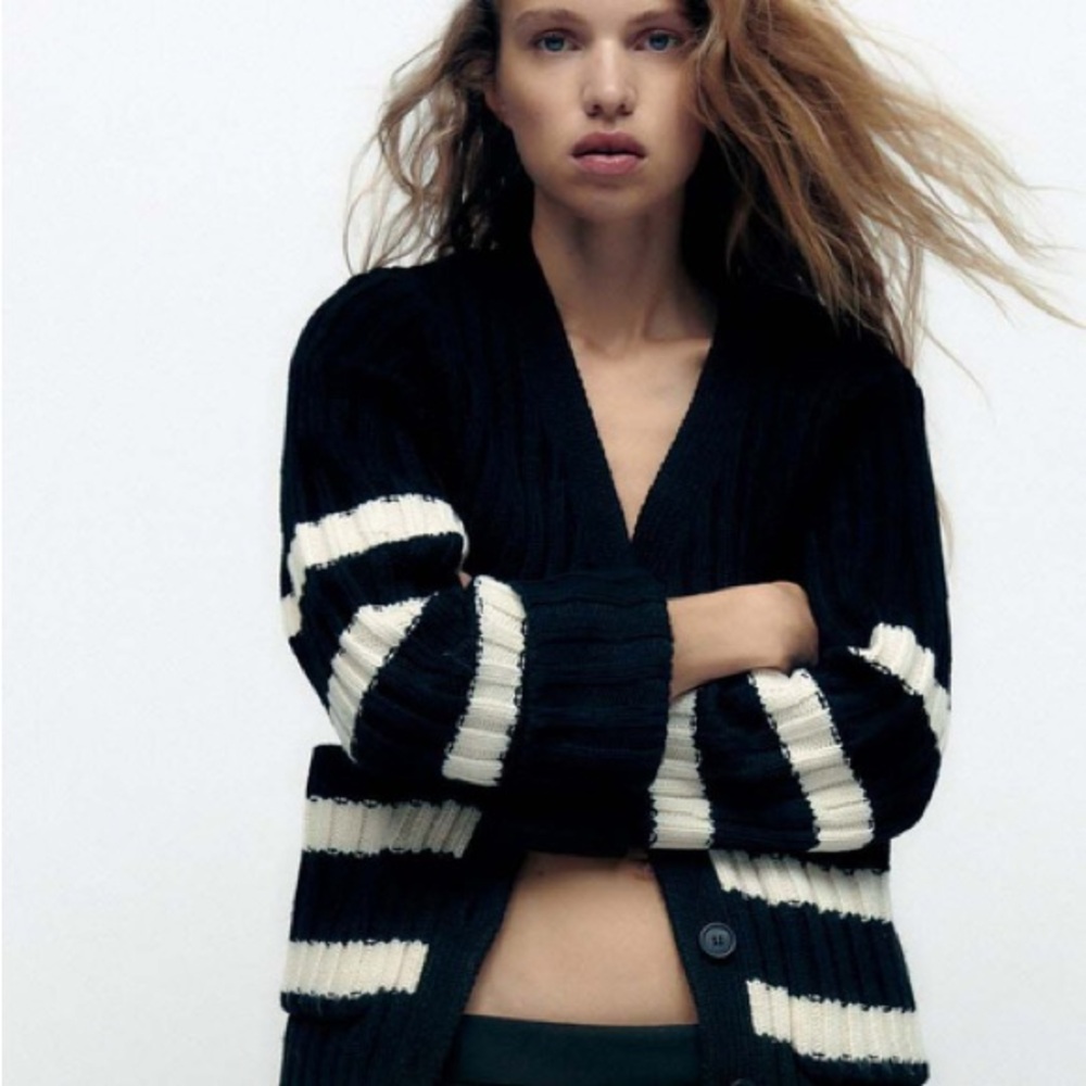 NWT Zara Black and White Striped Cardigan